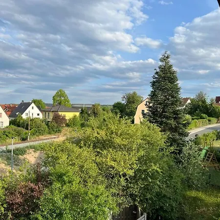 Sonnige 2-zimmer Unterm Dach Apartment