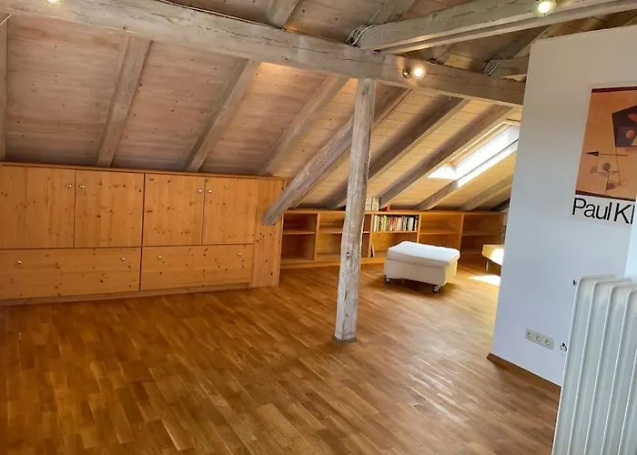 Apartment Sonnige 2-zimmer Unterm Dach *